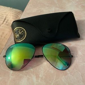 Ray Ban Aviator Shiny Black / Green Gradient Mirror With Case & New Cloth
